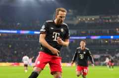 Fussball / firo CL Eindhoven - FC Bayern 28.01.2025