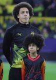 firo :  18.02.2020Fußball, 2019/2020Champions League: Achtelfinale  HinspielBVB Borussia Dortmund. - Paris  St. Saint  GermainAxel Witsel , Portrait mit Mastercard Einlaufkinfd , Haare , Haarpracht , Afro Frisur  Witz , Humor $worldrights,Es gelten  unsere AGB, einsehbar auf www.firosportphoto.de,copyright by firo sportphoto: Coesfelder Str. 207D-48249 Dülmen mail@firosportphoto.de(V o l k s b a n k   B o c h u m - W i t t e n )BLZ.: 430 601 29Kt. Nr.: 341 117 100Tel:  +49-2594-9916004Fax: +49-2594-9916005