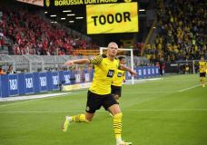 firo :  19.09.2021
Fußball: Fussball:
1. Bundesliga, Saison 2021/2022
BVB , Borussia Dortmund - Union Berlin

Erling Haaland , Jubel , jubelt , nach , seinem , Tor , zum , 2:0 , Hinterleger 


$worldrights Es gelten unsere AGB, einsehbar auf www.firosportphoto.de
copyright by firo sportphoto:
Coesfelder Str. 207
D-48249 Dülmen
www.firosportphoto.de
mail@firosportphoto.de
Kontoverbindung :
(V o l k s b a n k   B o c h u m - W i t t e n )
IBAN : DE68430601290341117100
BIC : GENODEM1BOC
Tel:  +49-2594-9916004
Fax: +49-2594-9916005