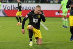 Fussball / firo VfL Wolfsburg - Dortmund 27.11.2021