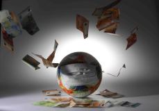 firo :  02.04.2020Fußball, Fussball:Corona Virus , Covid-19 , Krise , Wie große werden die finanziellen Schwierigkeiten der Fußball Vereine , Profi Vereine , Finanzen , GEld , Spielball, Euro , Geldscheine , Feature , Symbolbild , KriseInsolvenz , Corona-Notfahrplan Finanzielle Notlage droht , Ball mit Mundschutz , $worldrights,Es gelten  unsere AGB, einsehbar auf www.firosportphoto.de,copyright by firo sportphoto:Coesfelder Str. 207D-48249 Dülmen mail@firosportphoto.de(V o l k s b a n k   B o c h u m - W i t t e n )BLZ.: 430 601 29Kt. Nr.: 341 117 100Tel:  +49-2594-9916004Fax: +49-2594-9916005